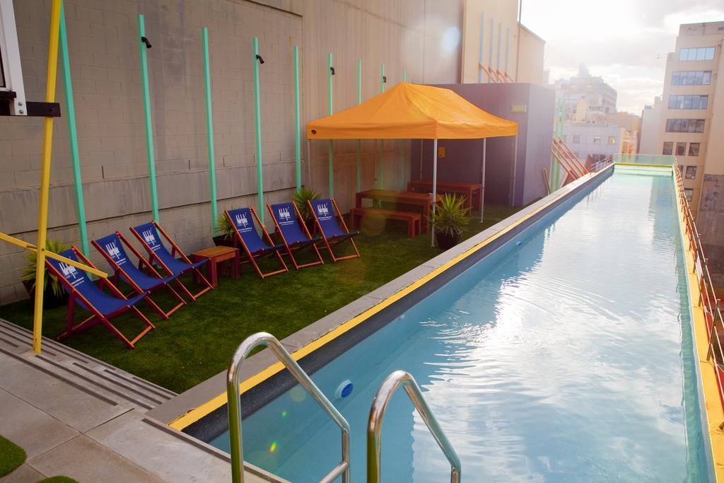 Adelphi Hotel Melbourne City Exterior foto The pool at the hotel